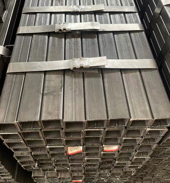 阜新工业用梯子 镀锌管焊接梯子 铁梯子方管梯